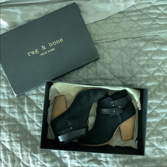 Rag and Bone Black Harrow Suede Stacked Heel Boots/Booties - Picture 2 of 5